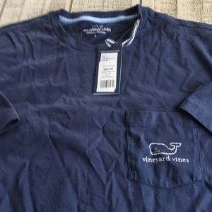 Vineyard Vines blue whale-front pocket/back L NWT